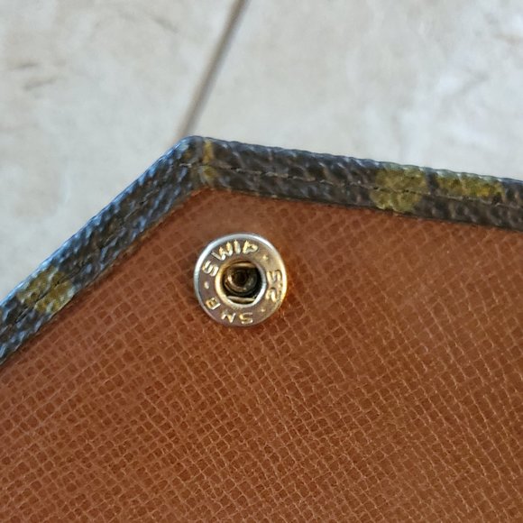 Authentic Louis Vuitton EliseTrifold Monogram Wallet - Picture 5 of 9